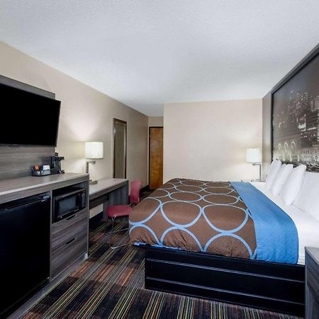 ซูเปอร์ 8 บาย วินด์แฮม แคนซัส ซิตี้ แอท แบร์รี โร้ด/แอร์พอร์ต Hotel แคนซัสซิตี ภายนอก รูปภาพ