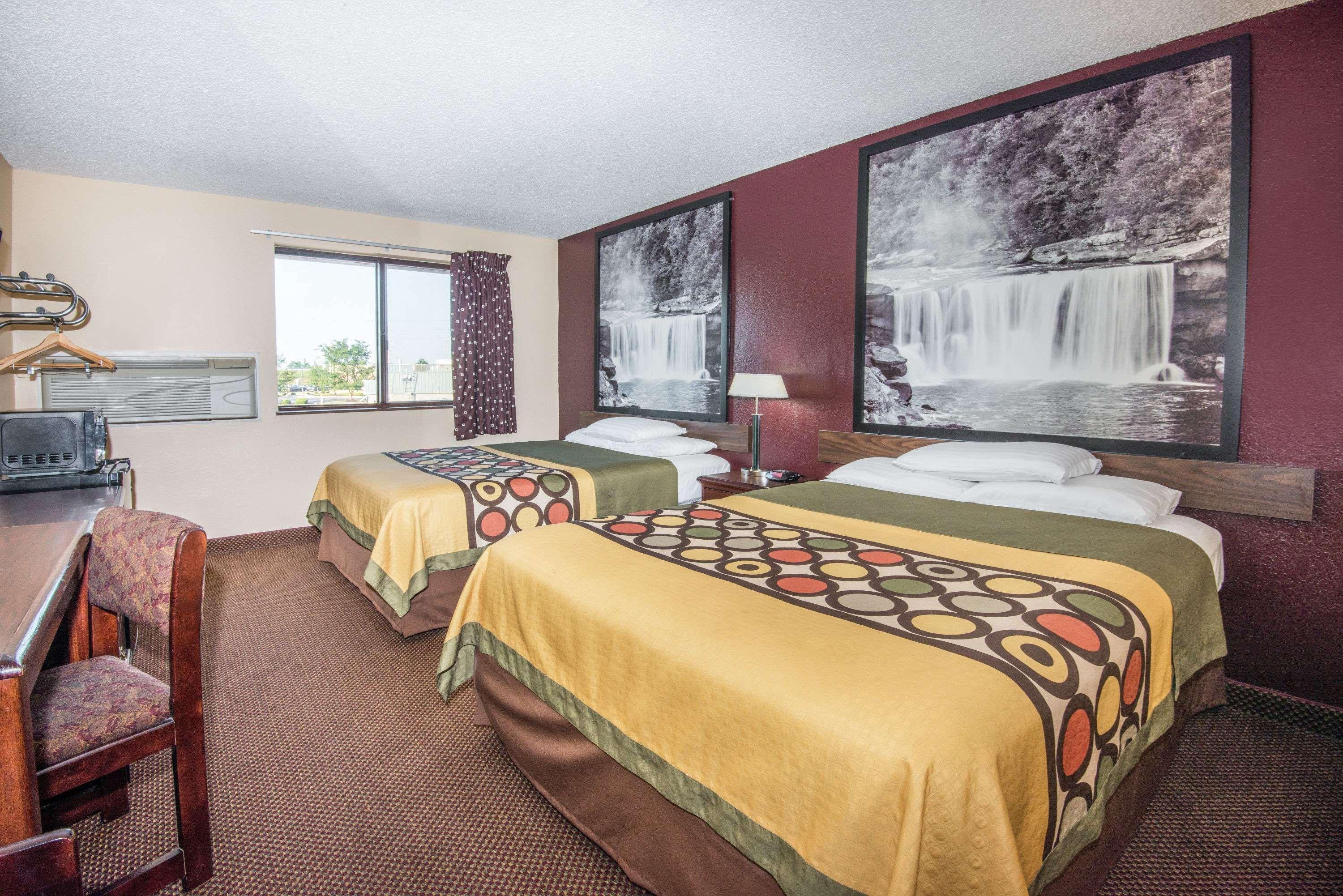 ซูเปอร์ 8 บาย วินด์แฮม แคนซัส ซิตี้ แอท แบร์รี โร้ด/แอร์พอร์ต Hotel แคนซัสซิตี ภายนอก รูปภาพ